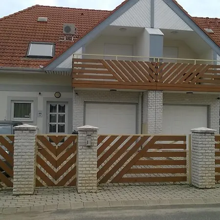Apartman Delicia דירה *